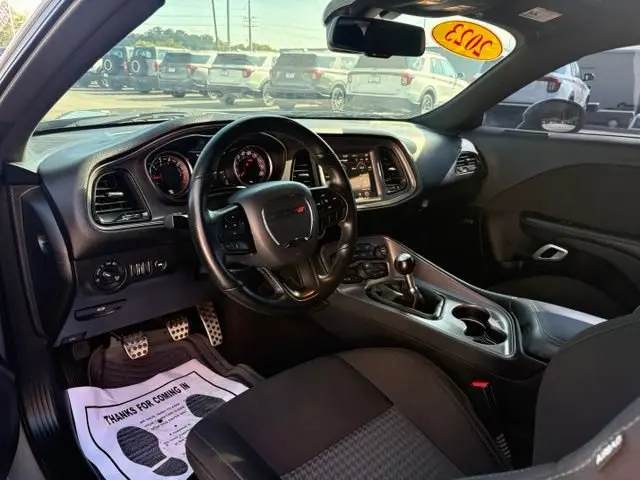 2023 Dodge Challenger R/T Scat Pack photo 3