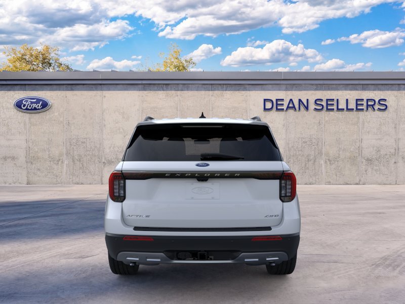 2026 Ford Explorer Active 4WD photo 5