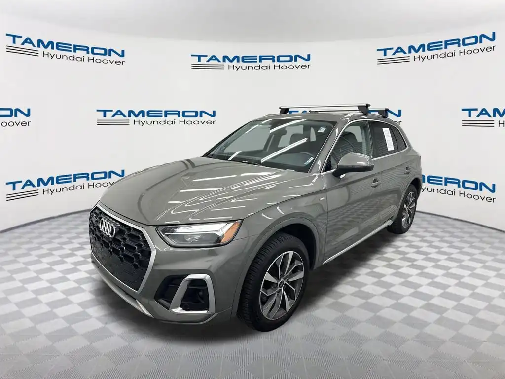 2024 Audi Q5 45 Premium Plus's photo