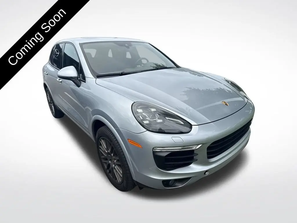 2017 Porsche Cayenne Platinum Edition photo 3