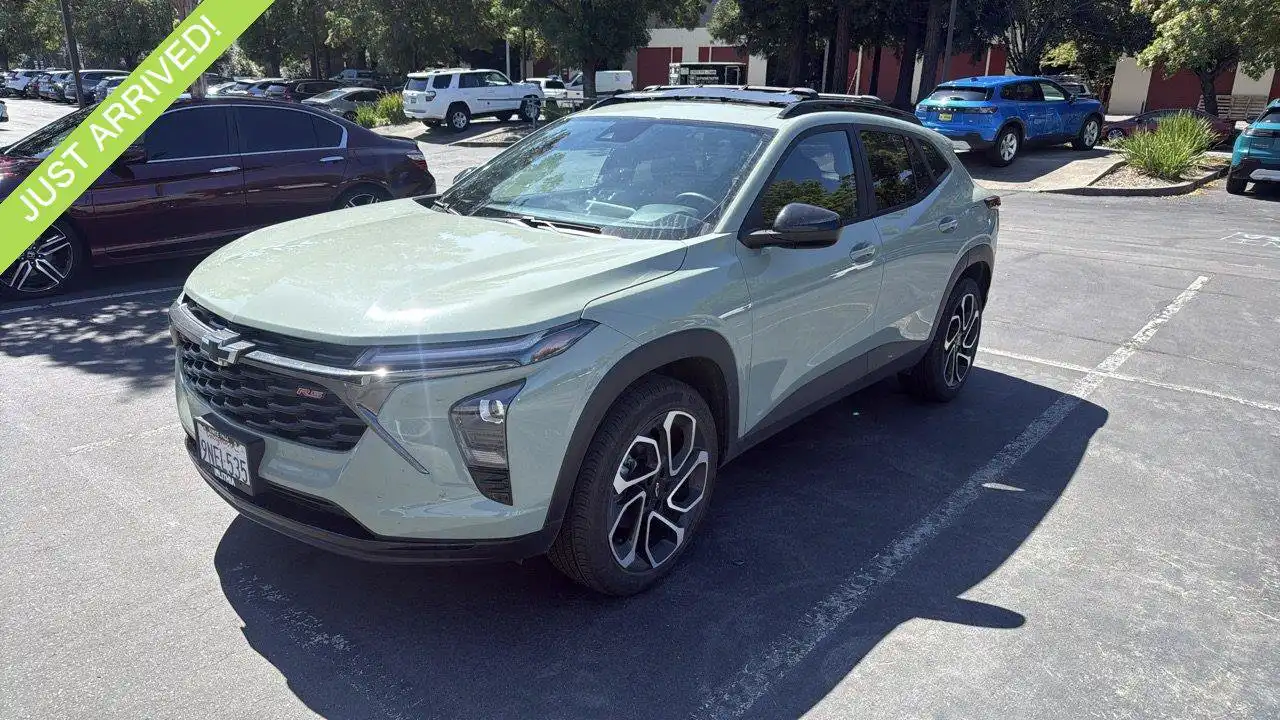 2024 Chevrolet Trax 2RS's photo