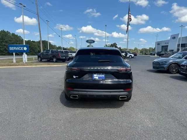 2019 Porsche Cayenne Base photo 5