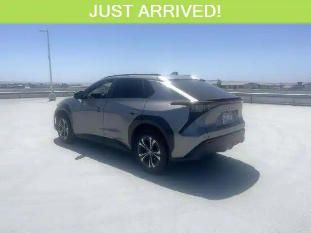 2023 Toyota bZ4X XLE FWD's photo