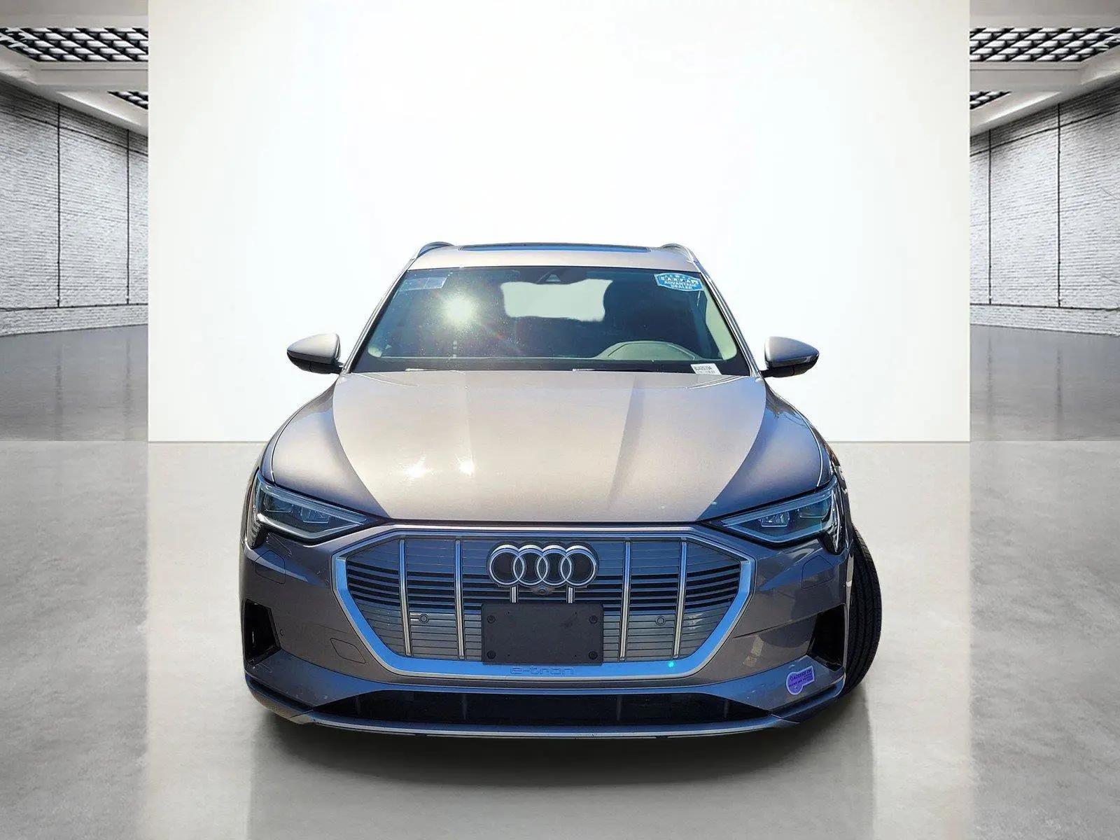 2019 Audi e-tron Premium Plus photo 4