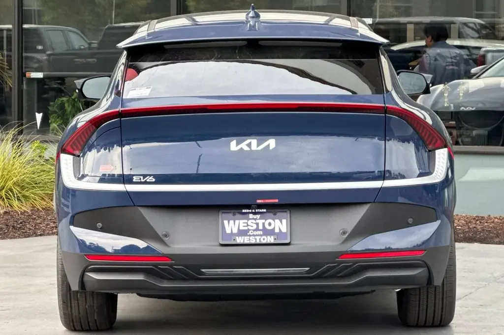 2026 Kia EV6 L Light R photo 5