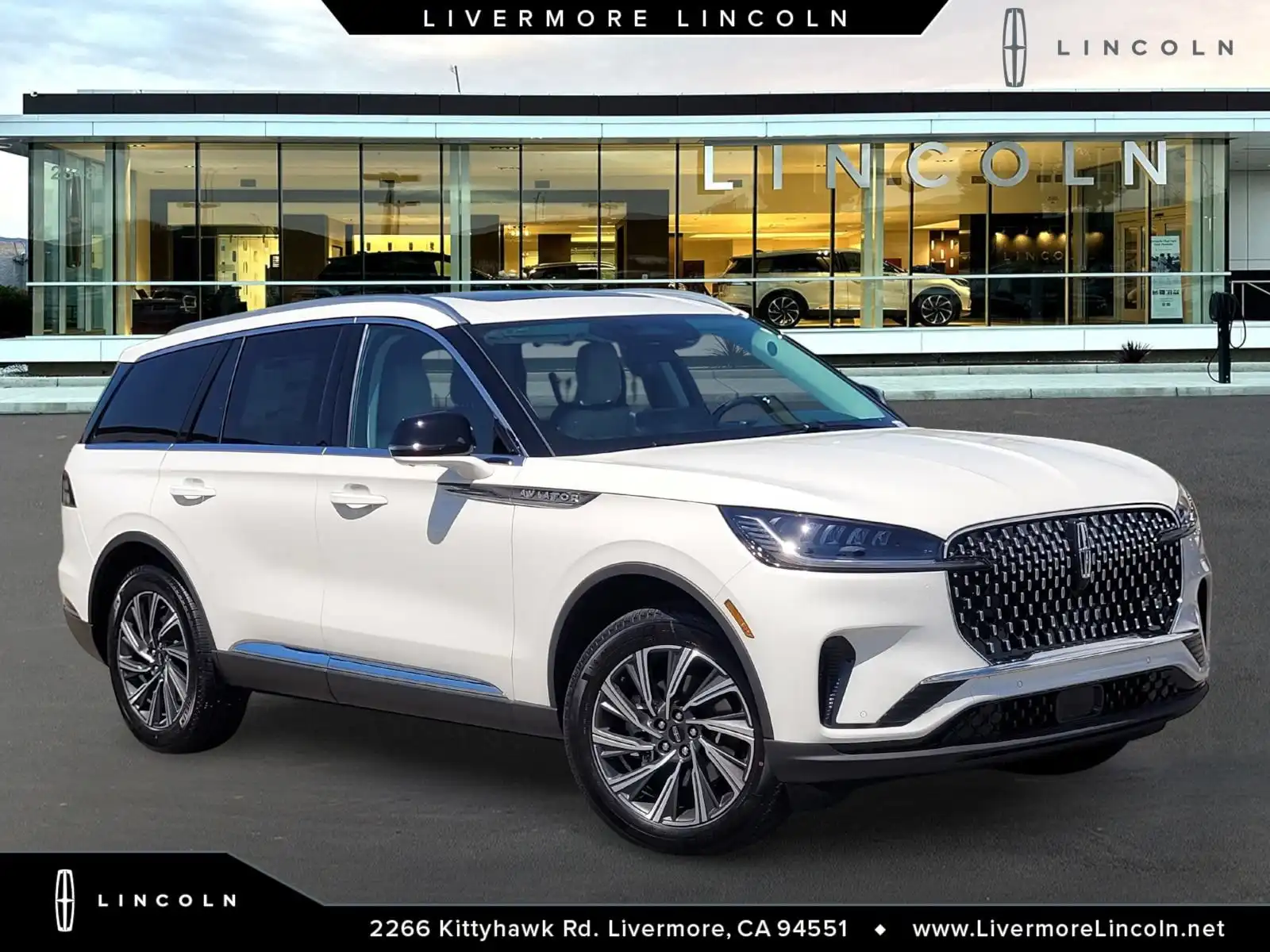 2026 Lincoln Aviator Premiere AWD's photo