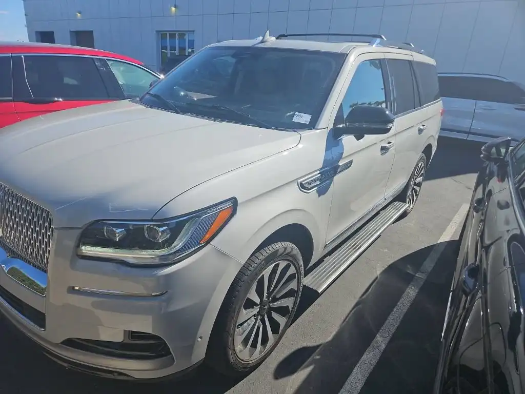 2023 Lincoln Navigator Reserve 4WD's photo