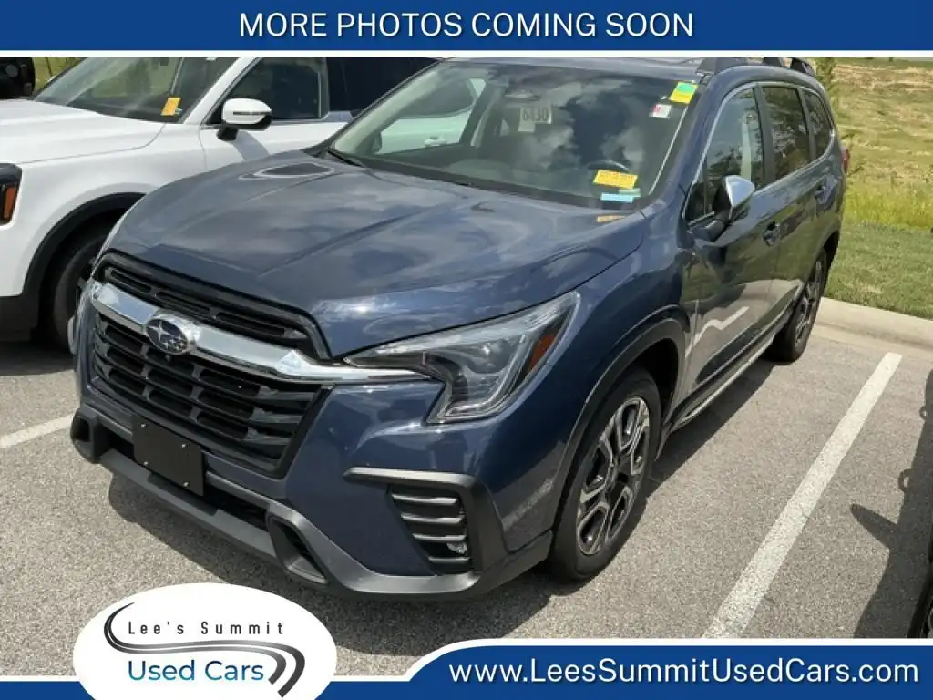 2023 Subaru Ascent Limited 7 Passenger's photo