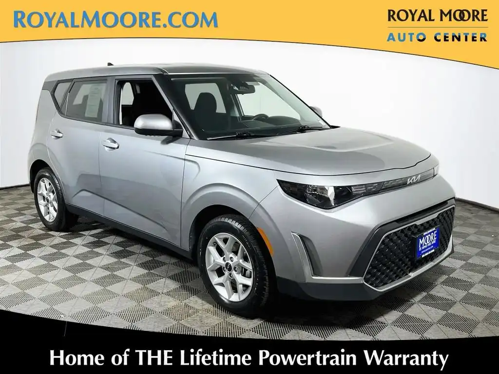 2024 Kia Soul 2.0 LX IVT's photo