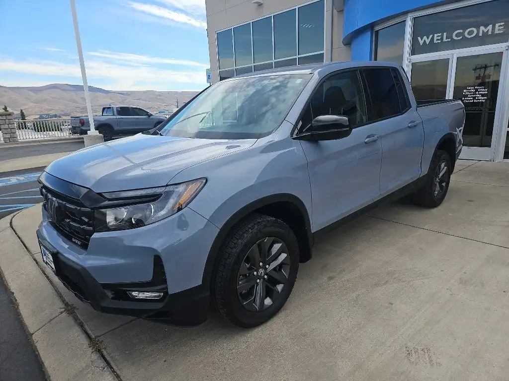 2024 Honda Ridgeline Sport AWD's photo