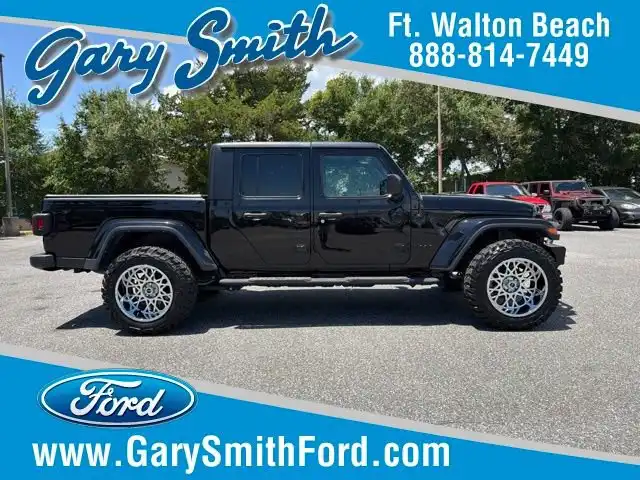 2022 Jeep Gladiator Sport S's photo