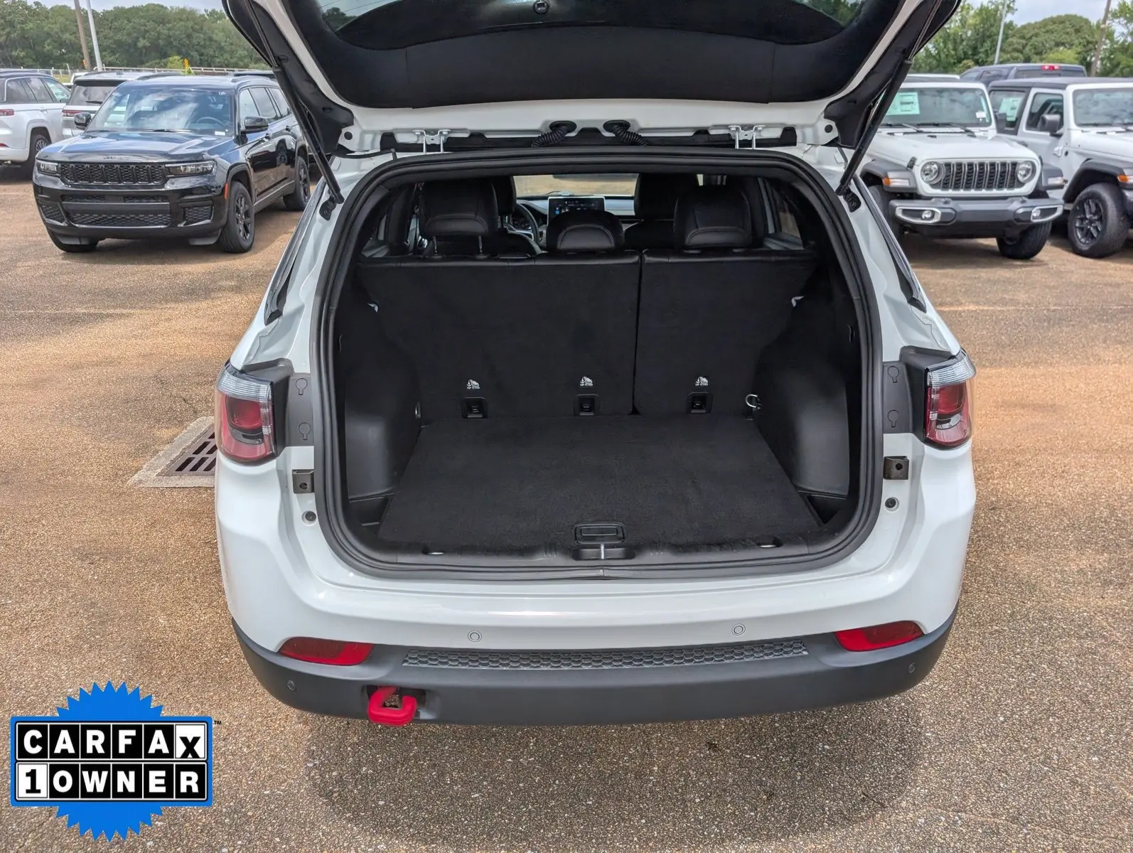 2025 Jeep Compass Trailhawk 4X4 photo 5