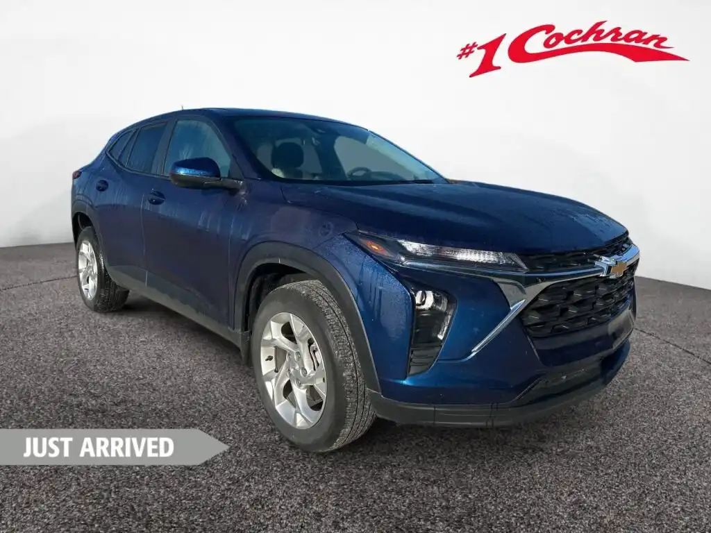 2024 Chevrolet Trax LS's photo
