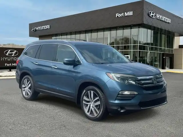 2017 Honda Pilot 4WD Elite's photo