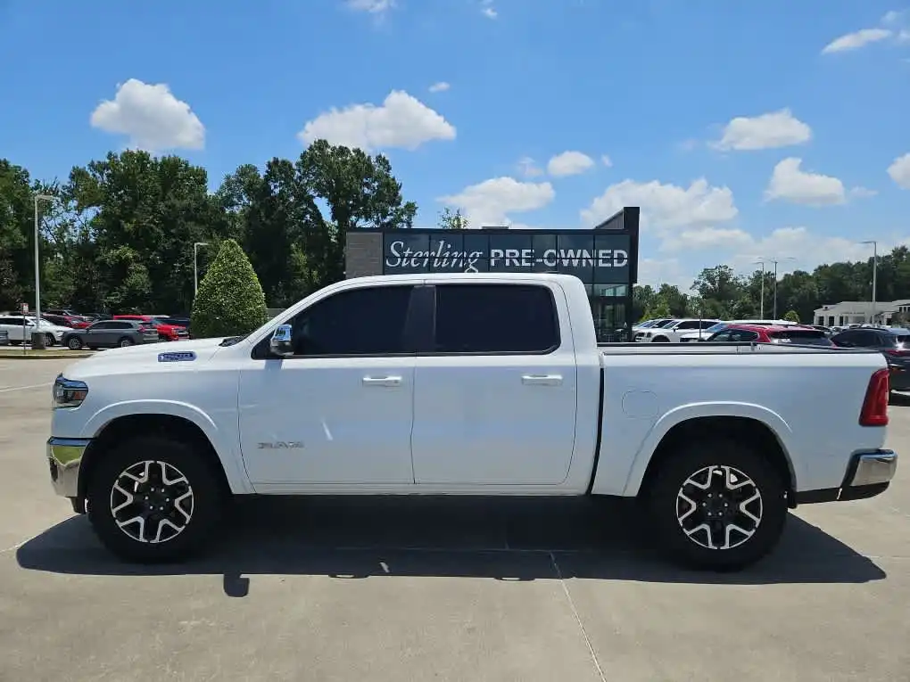 2025 RAM 1500 Laramie 4x4 Crew Cab 5'7's photo