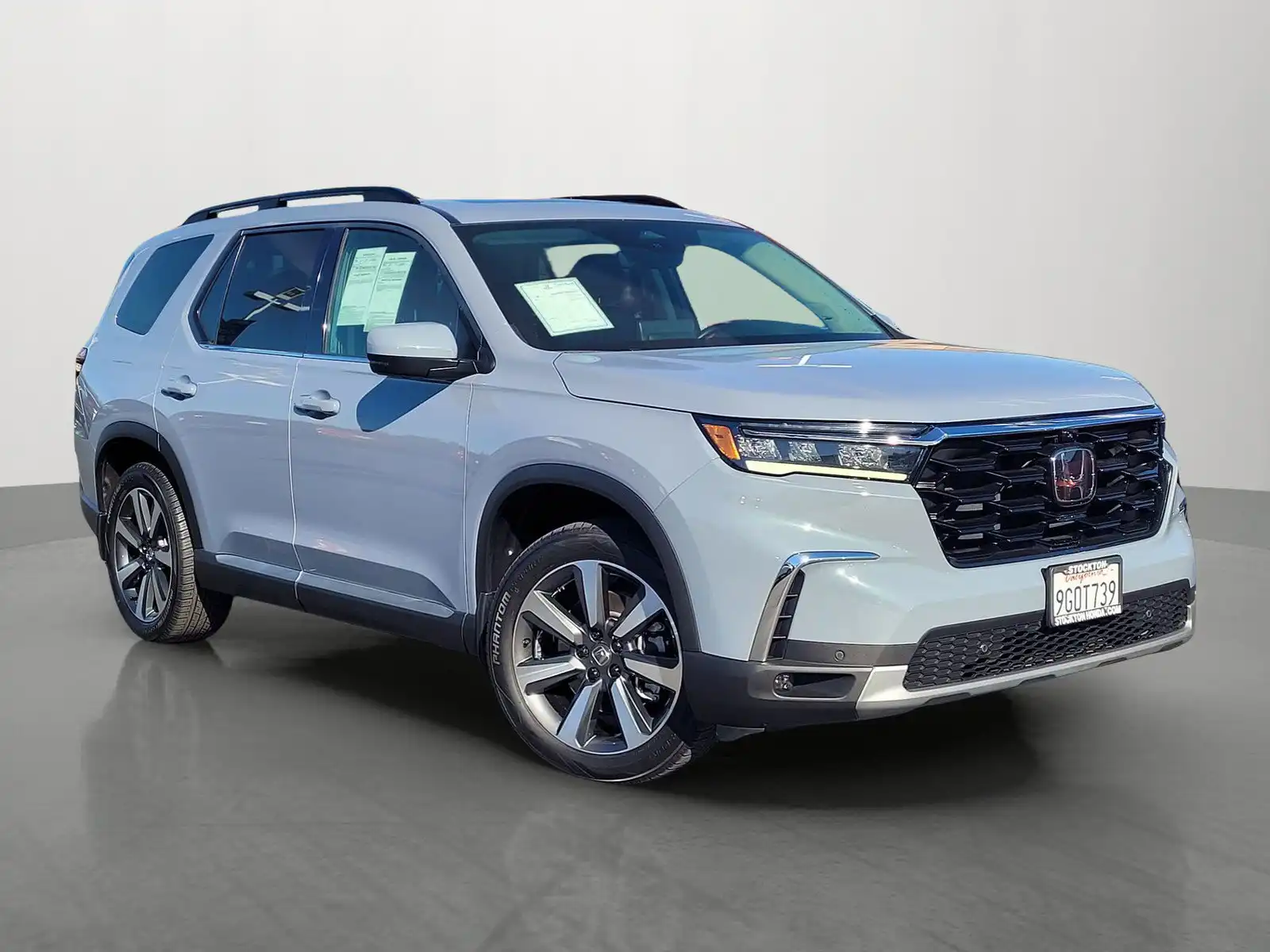 2023 Honda Pilot Elite AWD's photo