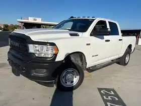 2022 RAM 2500 Tradesman 4WD Crew Cab SWB's photo