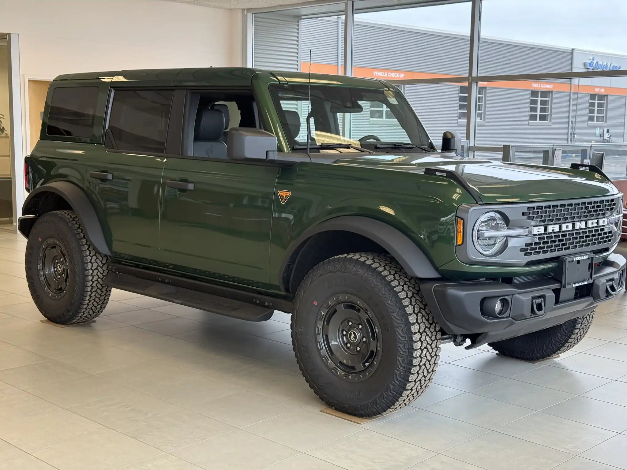 2025 Ford Bronco Badlands 4WD's photo