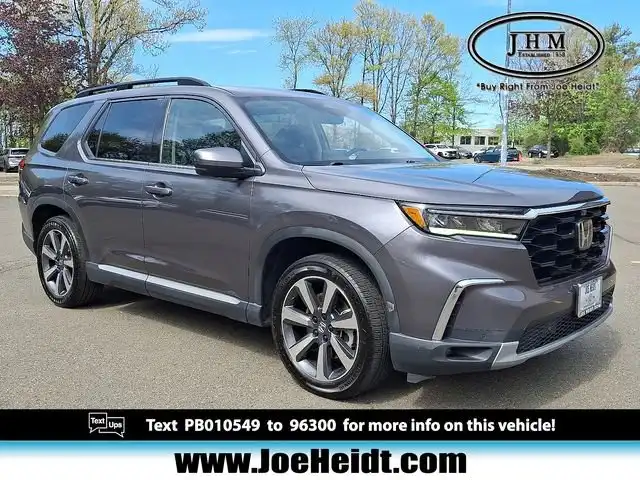 2023 Honda Pilot Elite AWD's photo