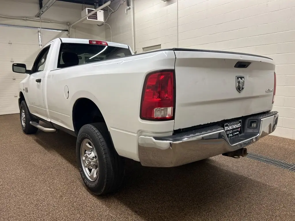 2012 RAM 2500 ST 4X4 Regular Cab photo 4