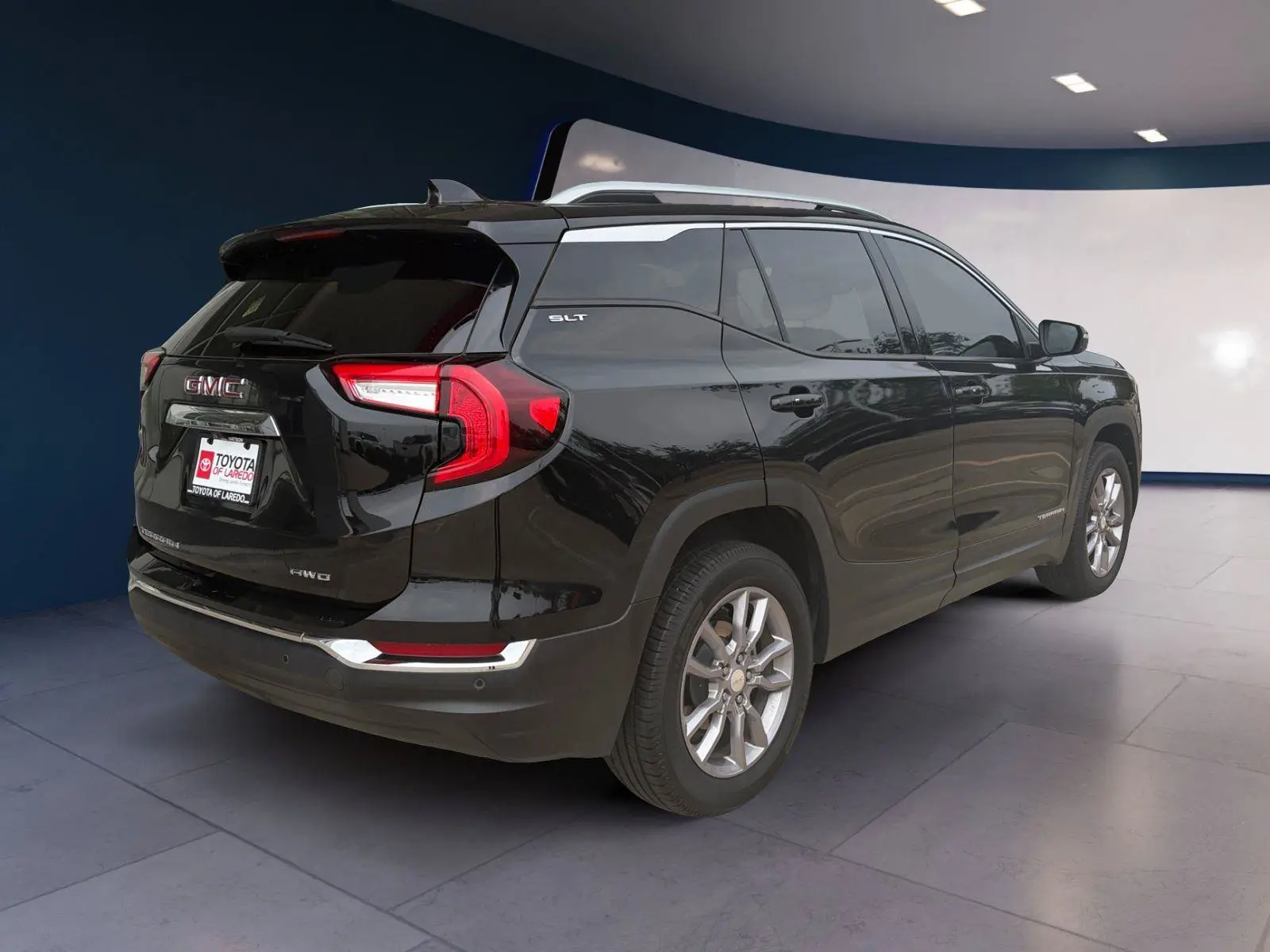 2023 GMC Terrain SLT AWD photo 5