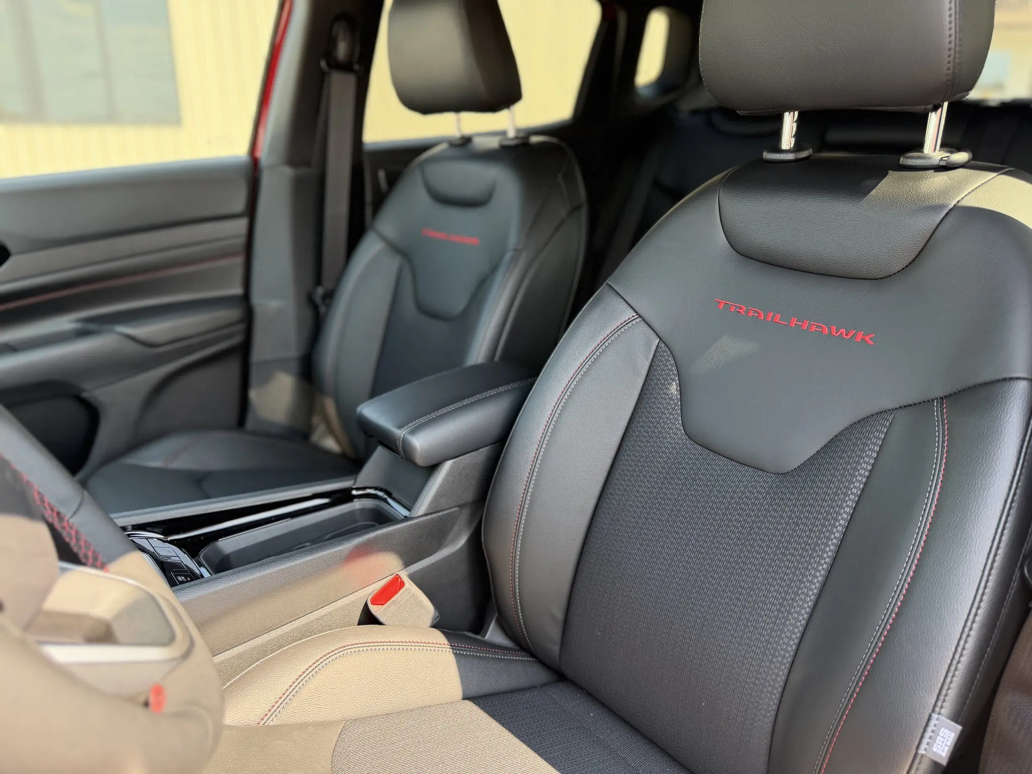 2026 Jeep Compass Trailhawk 4WD photo 5