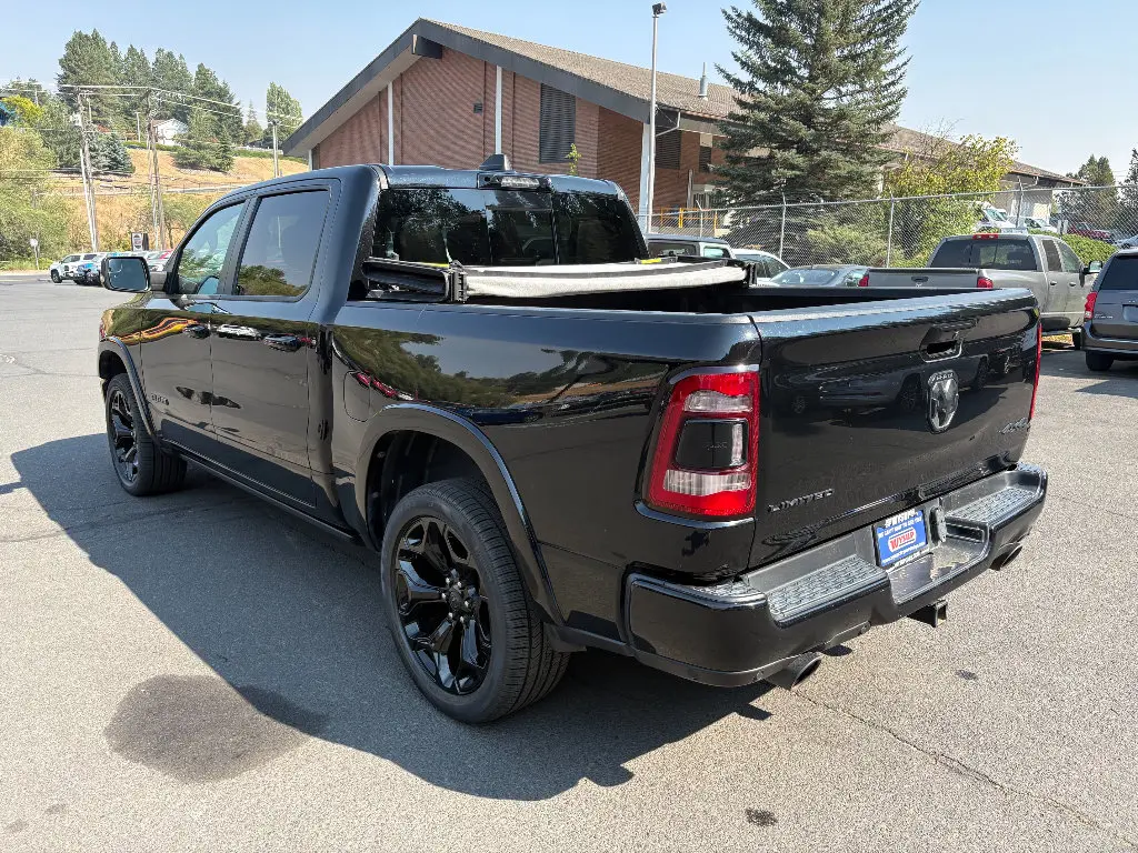 2021 RAM 1500 Limited 4WD Crew Cab 5'7 photo 4