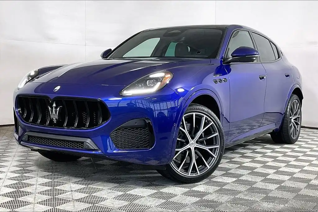 2026 Maserati Grecale Modena V6's photo