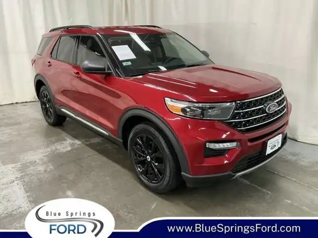 2023 Ford Explorer XLT 4WD's photo