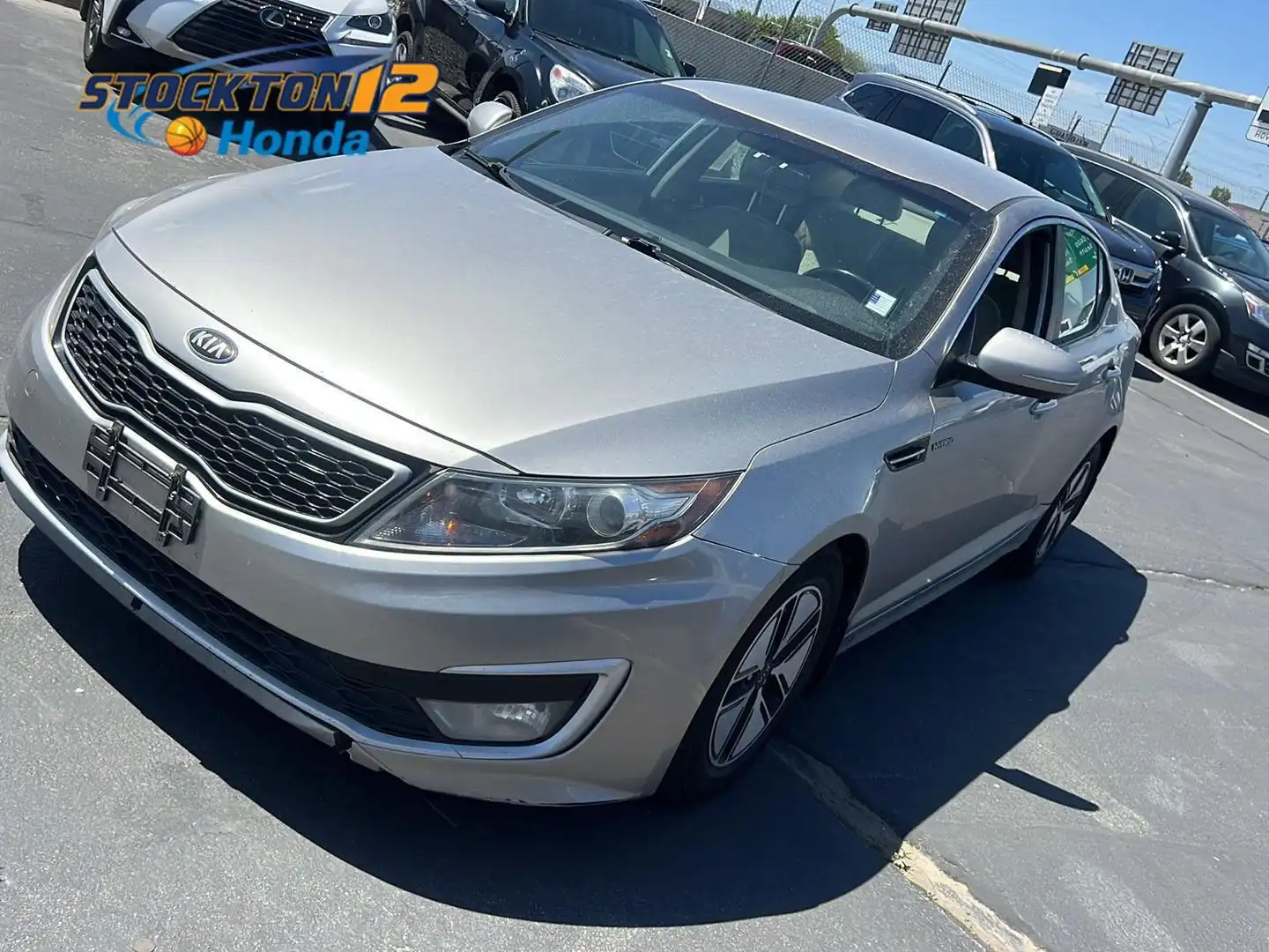 2013 Kia Optima Hybrid LX's photo