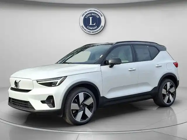 2026 Volvo EX40 Single Motor Extended Range Plus's photo