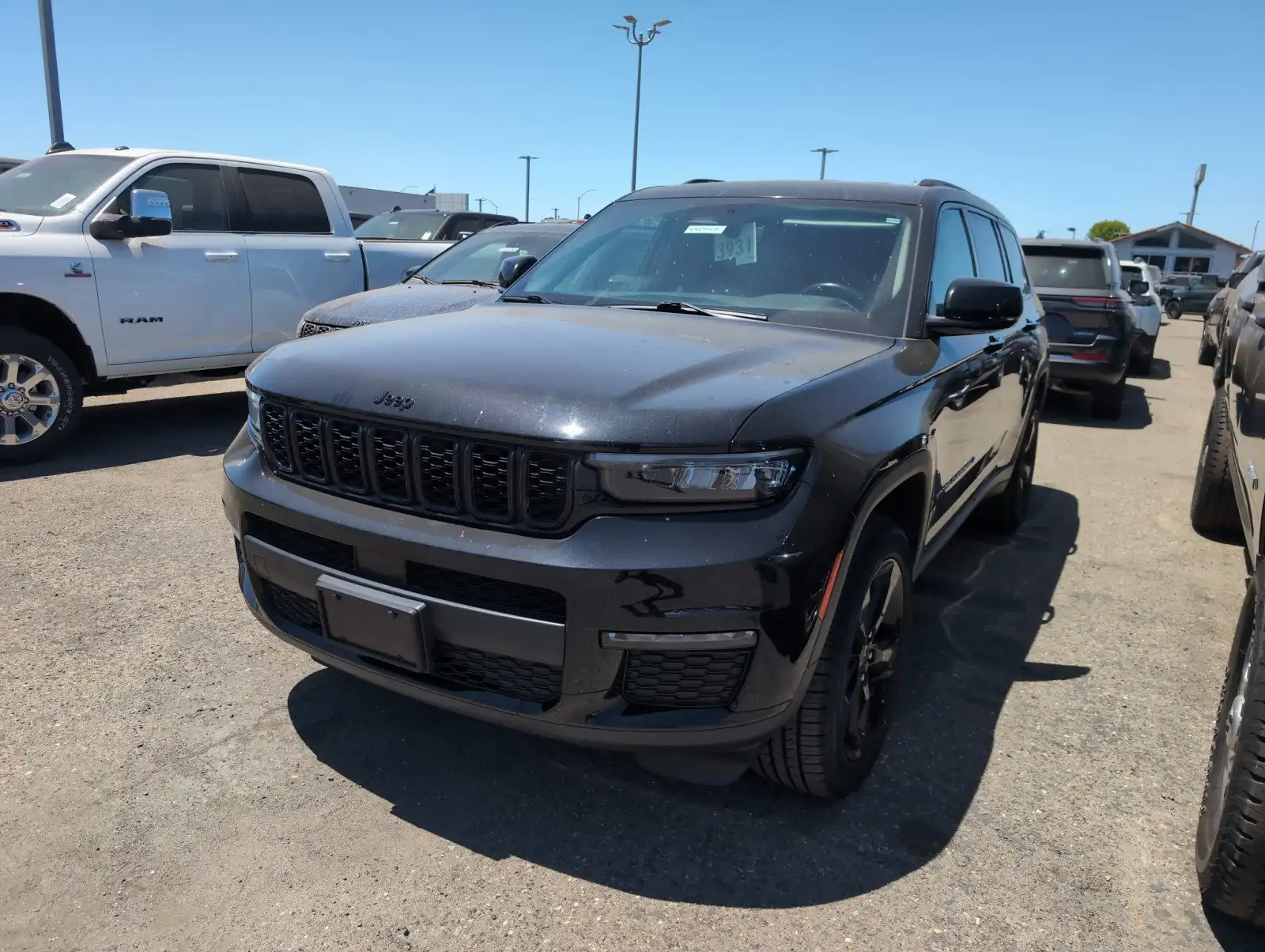 2022 Jeep Grand Cherokee L Limited's photo