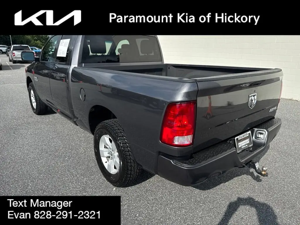 2018 RAM 1500 Express 4WD Quad Cab 6'4 photo 5