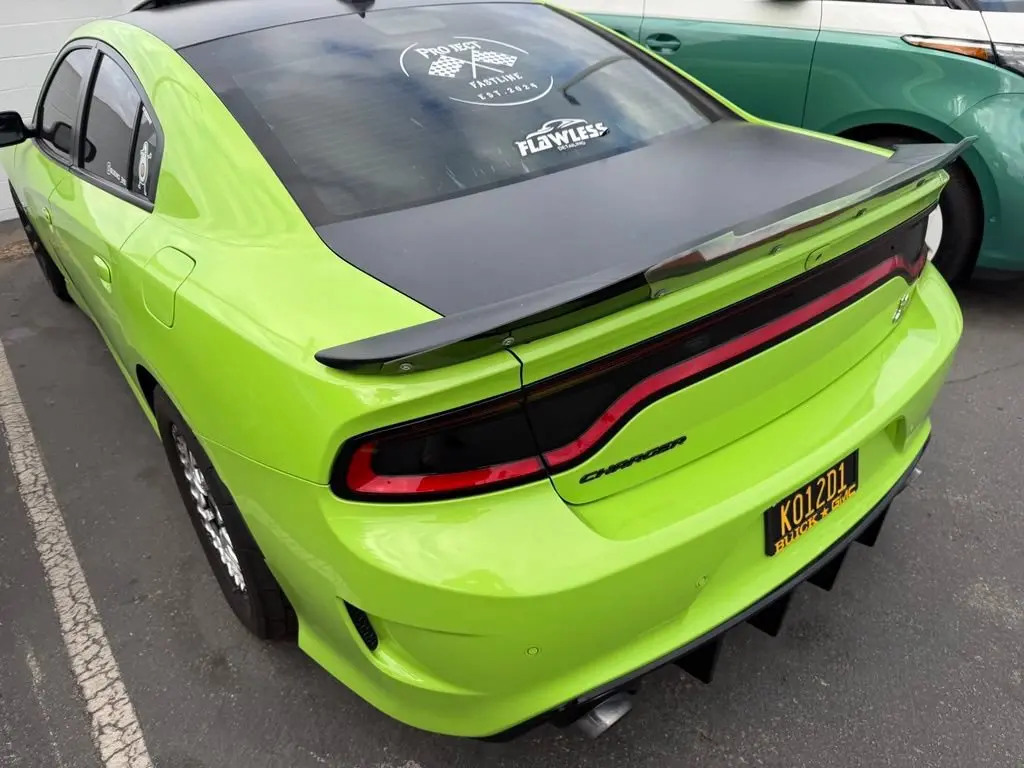 2023 Dodge Charger Scat Pack photo 3