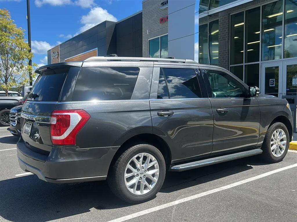 2021 Ford Expedition XLT photo 5