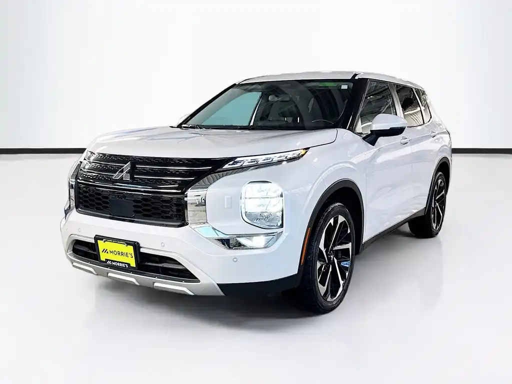 2024 Mitsubishi Outlander SE S-AWC's photo
