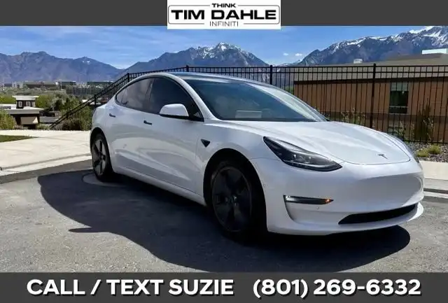 2022 Tesla Model 3 Long Range Dual Motor All-Wheel Drive's photo