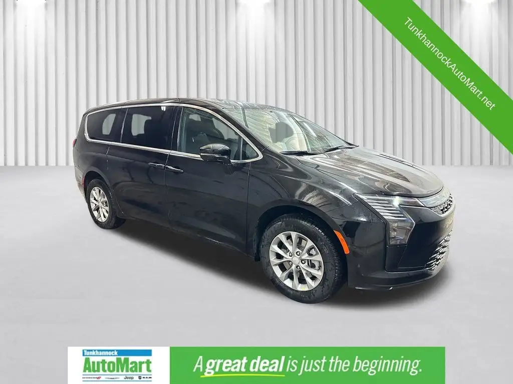 2027 Chrysler Pacifica Select AWD photo 1