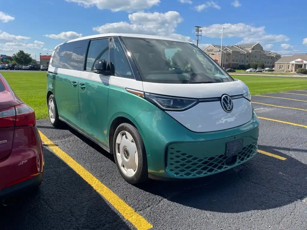 2025 Volkswagen ID. Buzz 1st Edition 4Motion's photo