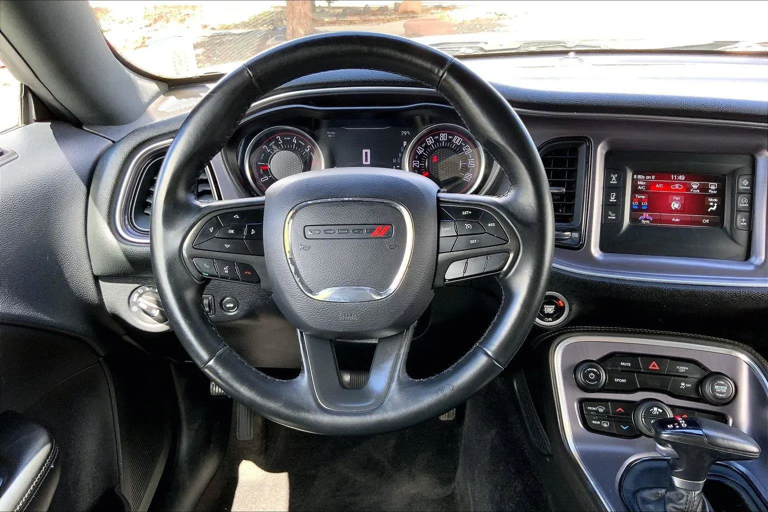 2017 Dodge Challenger R/T photo 5