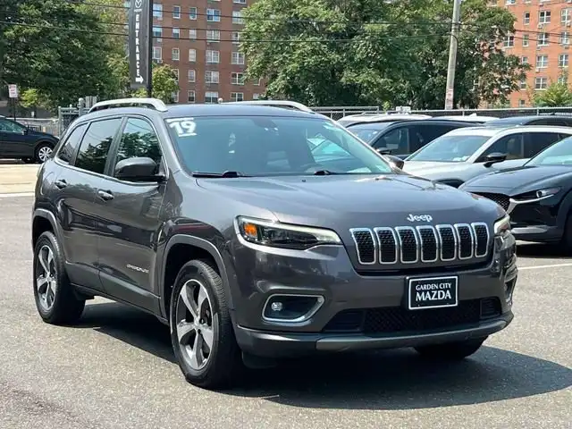 2019 Jeep Cherokee Limited 4X4's photo