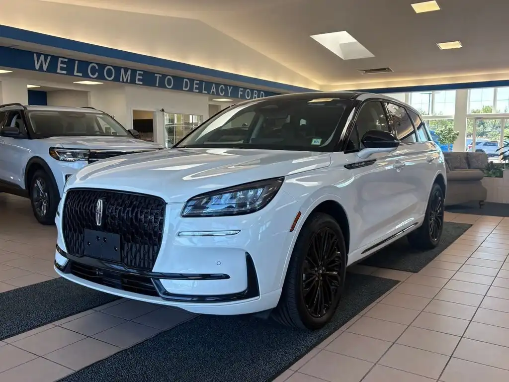 2023 Lincoln Corsair AWD's photo