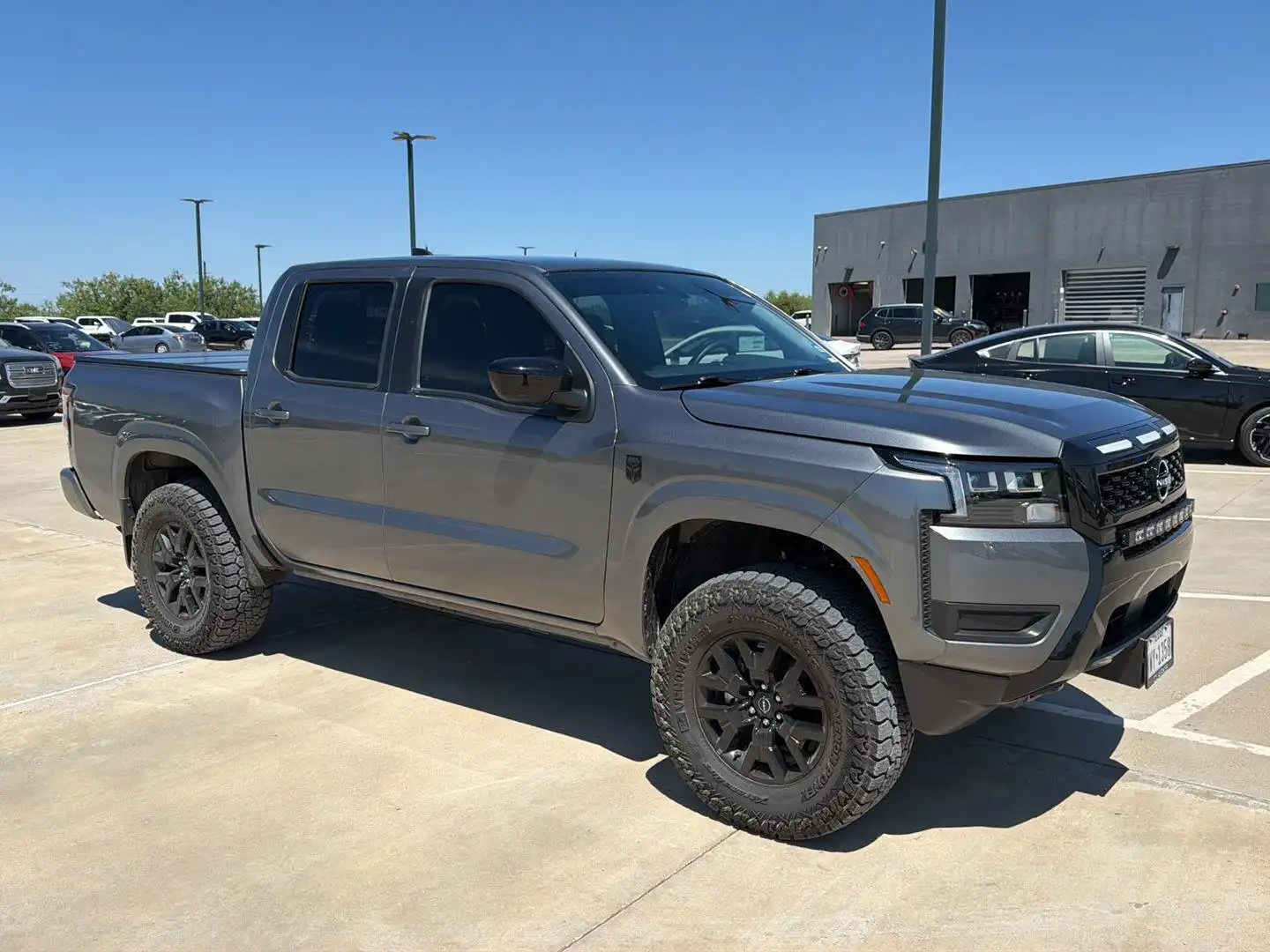 2026 Nissan Frontier SV Crew Cab 4X4 SWB's photo