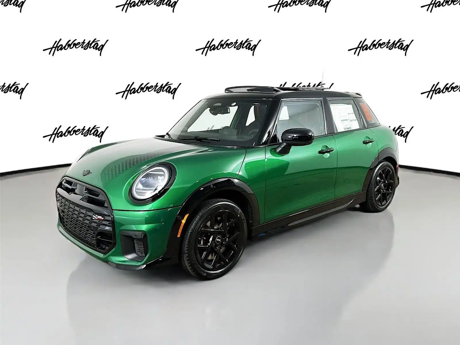 2026 MINI Hardtop Cooper S's photo