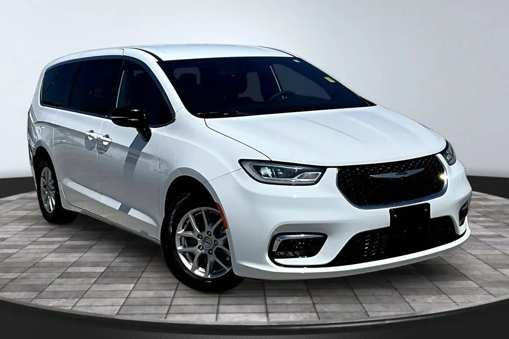 2025 Chrysler Pacifica Select photo 4