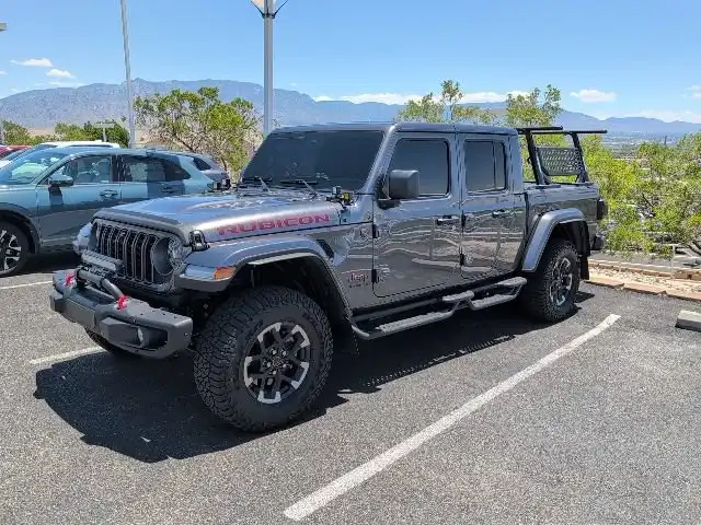 2025 Jeep Gladiator Rubicon X Auto's photo