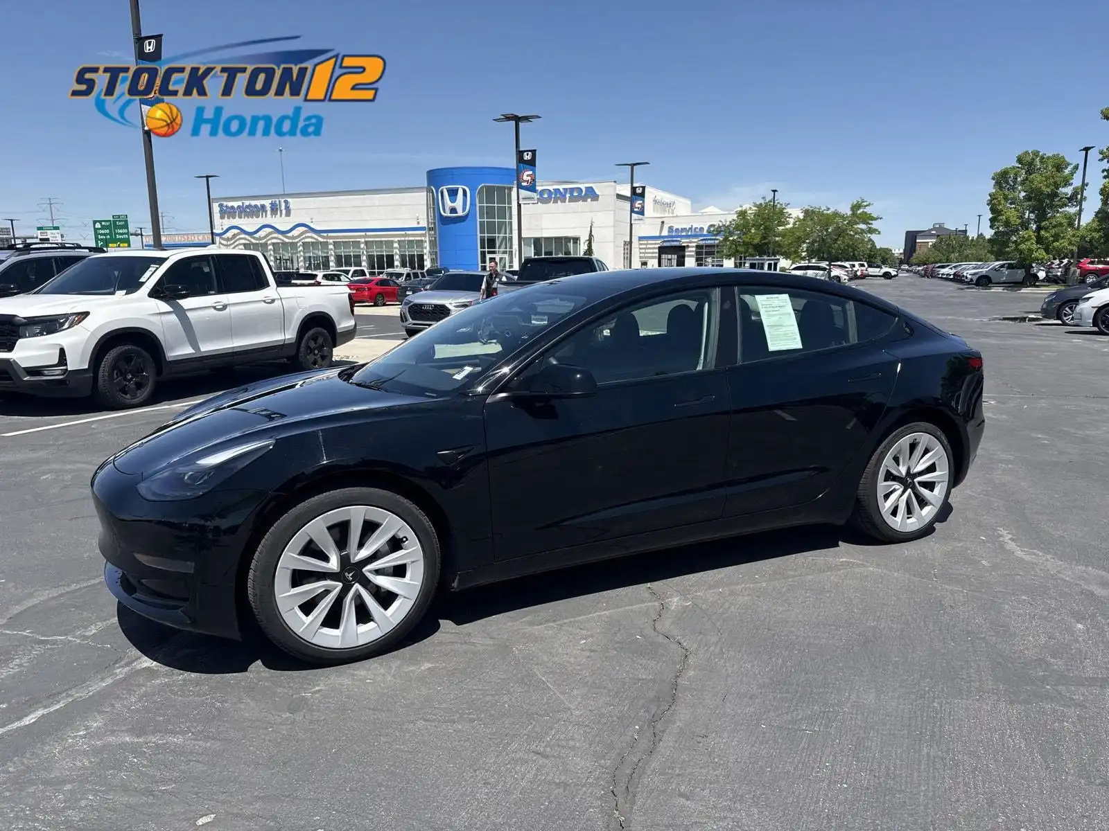2023 Tesla Model 3 Base's photo