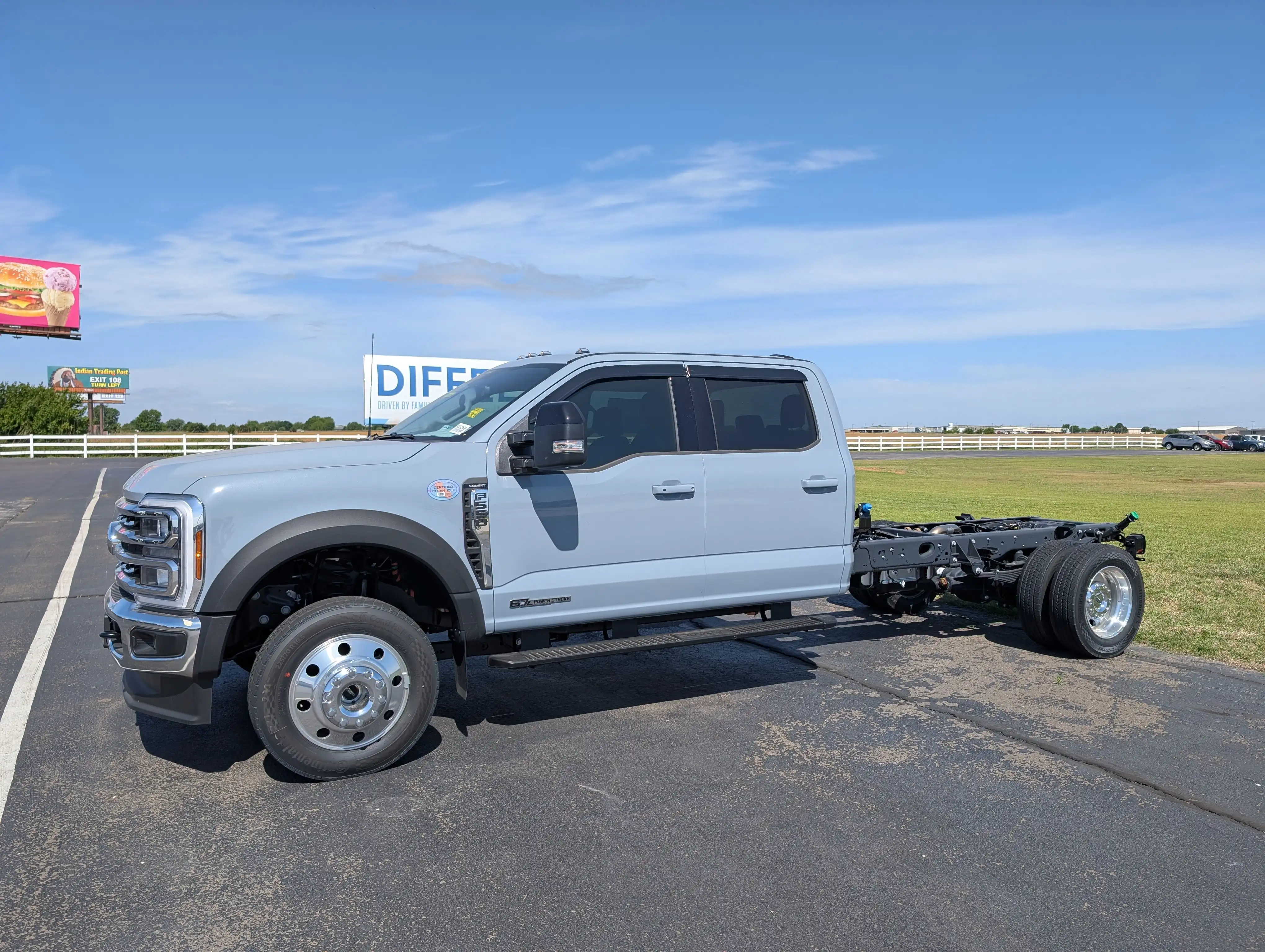 2026 Ford F-550 Lariat 4x4 Crew Cab 203-In DRW's photo