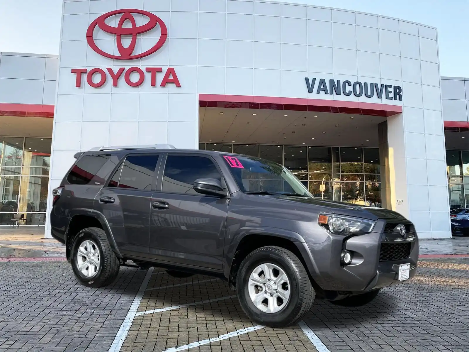 2017 Toyota 4Runner SR5 4WD V6's photo