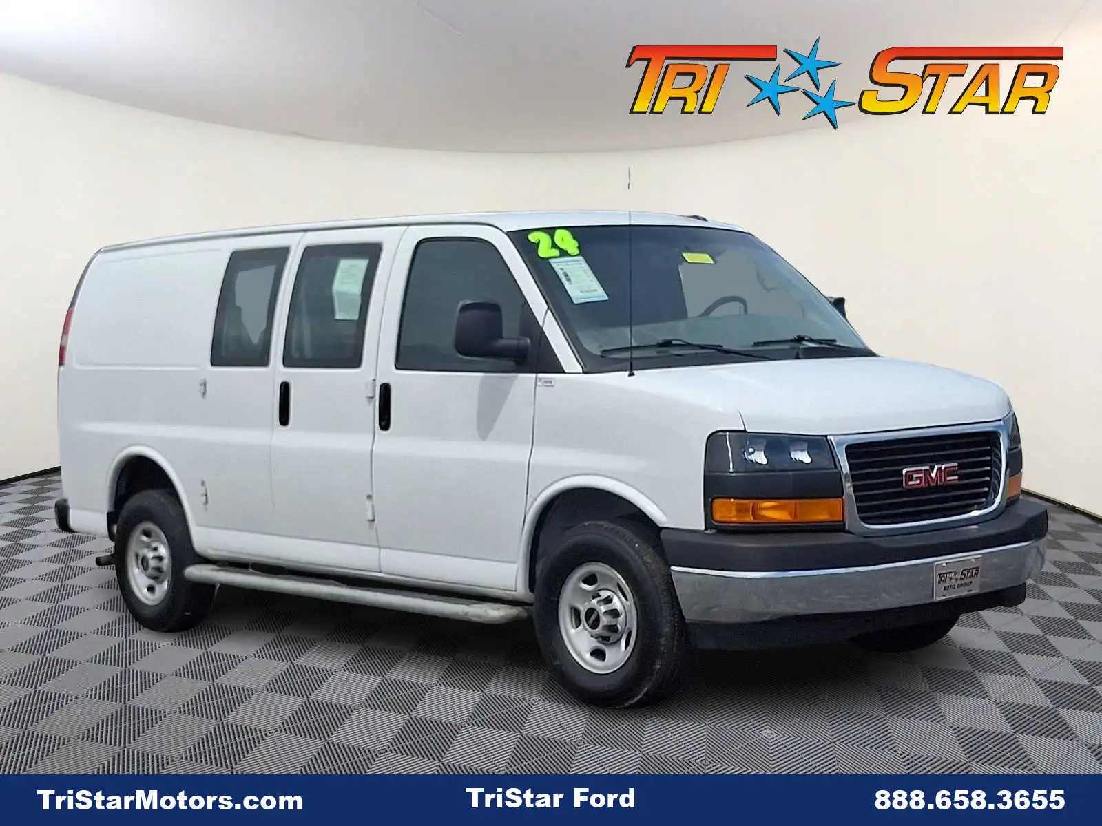 2024 GMC Savana 2500's photo